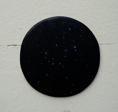 Painted wooden disc by Sonja van Kerkhoff